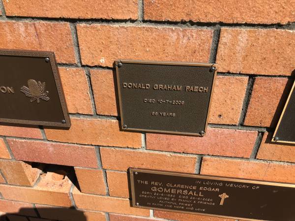 Donald Graham PAECH  | d: 10 Jul 2009 aged 86  |   | Sherwood (Anglican) Cemetery, Brisbane  |   | 