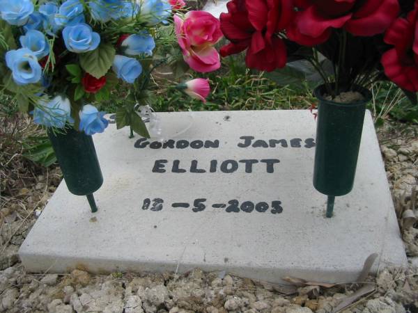 Gordon James ELLIOTT  | 13 May 2005  | Stone Quarry Cemetery, Jeebropilly, Ipswich  | 