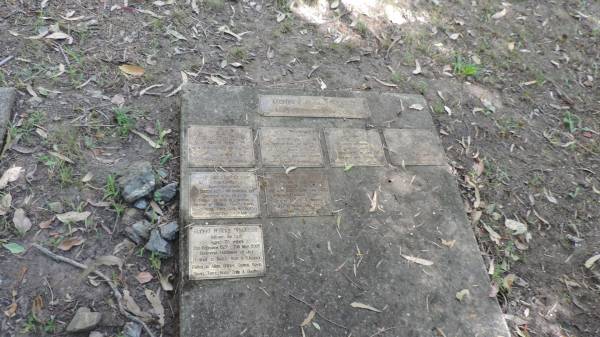 Tamborine Plunkett Road Cemetery (Cedar Creek)  |   | 