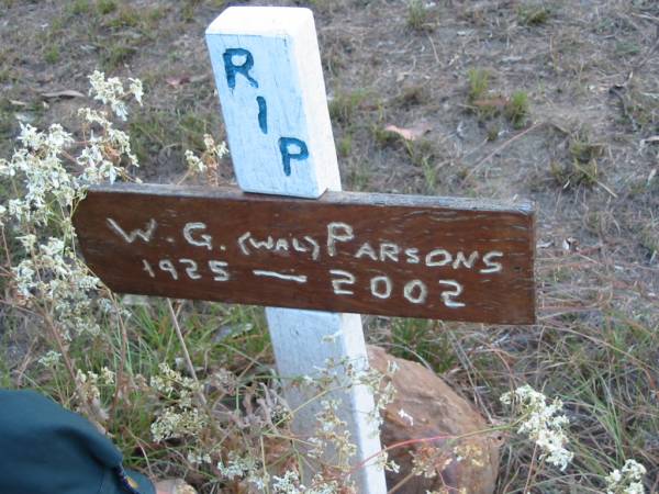 W G (Wal) PARSONS  | B: 1925  | D: 2002  |   | Tamborine Catholic Cemetery, Beaudesert  |   | 