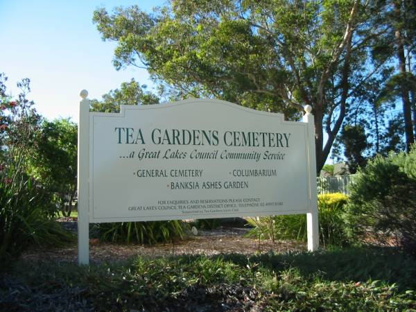 Tea Gardens cemetery, Great Lakes, New South Wales  | 