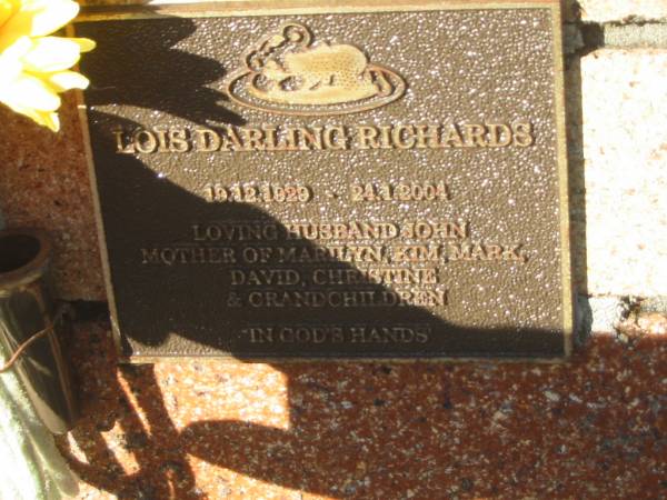 Lois Darling RICHARDS,  | 19-12-1929 - 24-1-2004,  | husband John,  | mother of Marily, Kim, Mark, David, Christine,  | grandchildren;  | Tea Gardens cemetery, Great Lakes, New South Wales  | 