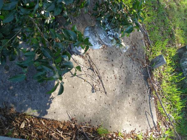 Tea Gardens cemetery, Great Lakes, New South Wales  | 