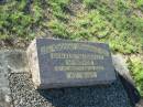 
Ronald Marshall MCINTYRE,
5-10-1907 - 22-12-1994;
Tea Gardens cemetery, Great Lakes, New South Wales
