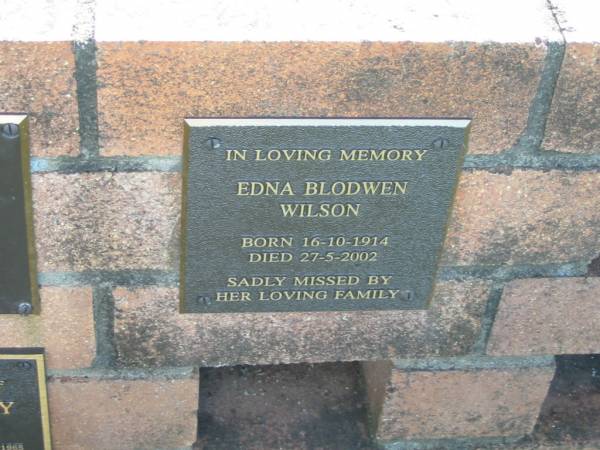 Edna Blodwen WILSON,  | born 16-10-1914 died 27-5-2002;  | Wilson Family Private Cemetery, The Risk via Kyogle, New South Wales  | 