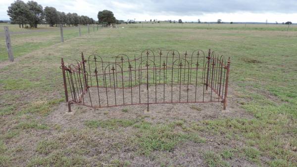 Theodore Pioneer / Old Theodore Cemetery  | 