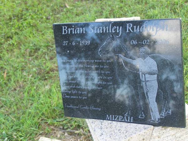 Brian Stanley RUDOLPH,  | 27-6-1939 - 06-02-2006;  | Tiaro cemetery, Fraser Coast Region  | 