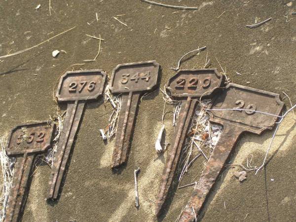 Magnus STEVEN,  | died 28 April 1918 aged 79 years;  | daughters Barbara, Margery;  | sons Robert, Magnes David, Thomas, John, Samuel;  | Robertina,  | wife,  | died 26 Oct 1937 aged 95 years 6 months;  | Tiaro cemetery, Fraser Coast Region  | 