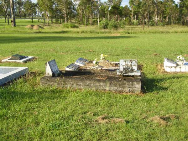 Tiaro cemetery, Fraser Coast Region  | 