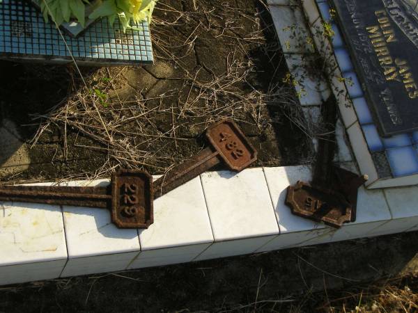 Colin James MURRAY,  | died 5 Nov 1972 aged 72 years;  | Tiaro cemetery, Fraser Coast Region  | 