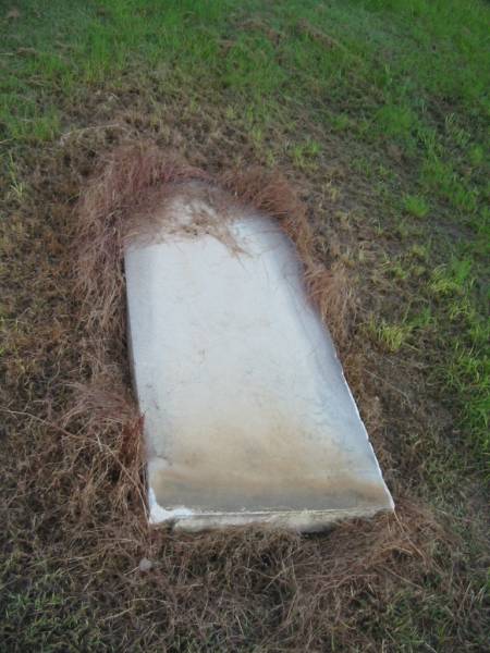 Tiaro cemetery, Fraser Coast Region  | 