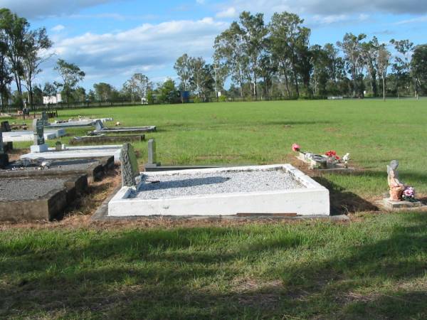 Tiaro cemetery, Fraser Coast Region  | 