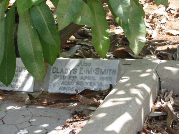 Gladys E.M. SMITH died 2 Apr 1965 aged 66 years,  | Tingalpa Christ Church (Anglican) cemetery, Brisbane  |   | 