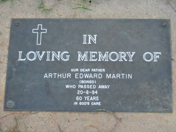 Arthur Edward MARTIN (Bongo)  | 20 Aug 1994 aged 60  | Toogoolawah Cemetery, Esk shire  | 