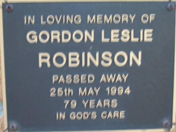 Gordon Leslie ROBINSON  | 25 May 1994 aged 79  | Toogoolawah Cemetery, Esk shire  | 