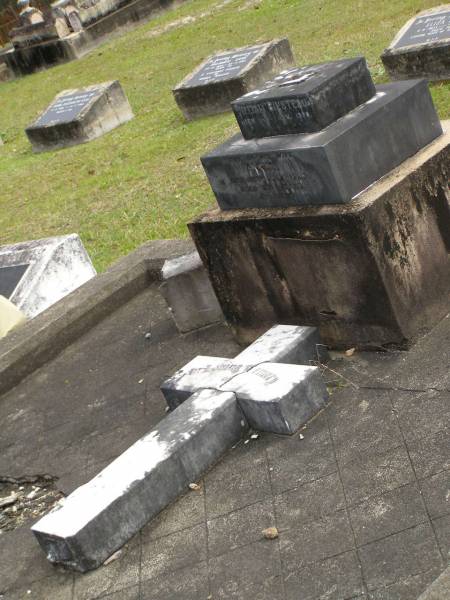 William BINSTEAD,  | died 31 Jan 1920 aged 79 years;  | Annie,  | wife,  | died 18 July 1939 aged 87 years;  | Upper Coomera cemetery, City of Gold Coast  | 