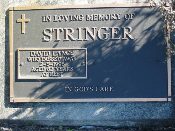 STRINGER, David Lance,  | died 2-5-1998 aged 82 years;  | Woodford Cemetery, Caboolture  | 