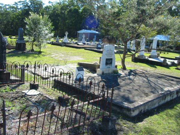 Bennett St Ledger JOHNSTONE,  | 8-8-1881 - 5-3-1958;  | William JENKINSON, husband father,  | died 27 Oct 1900 aged 35 years;  | Margaret Daisy JENKINSON,  | born 11 Feb 1900 died 7 Aug 1983;  | Woodford Cemetery, Caboolture  | 