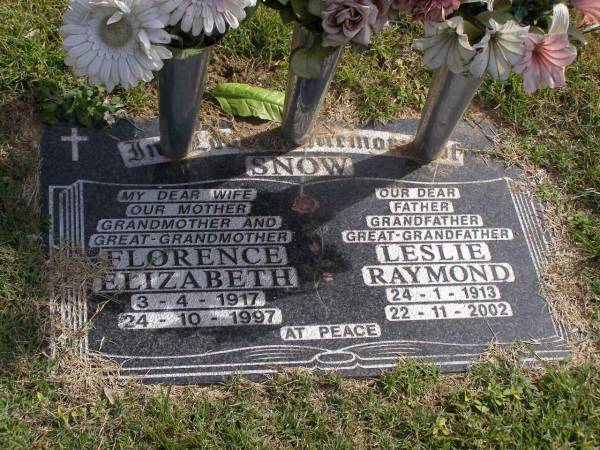 Florence Elizabeth SNOW  | b: 3 Apr 1917, d: 24 Oct 1997  | Leslie Raymond SNOW  | b: 24 Jan 1913, d: 22 Nov 2002  | Woodhill cemetery (Veresdale), Beaudesert shire  |   | 
