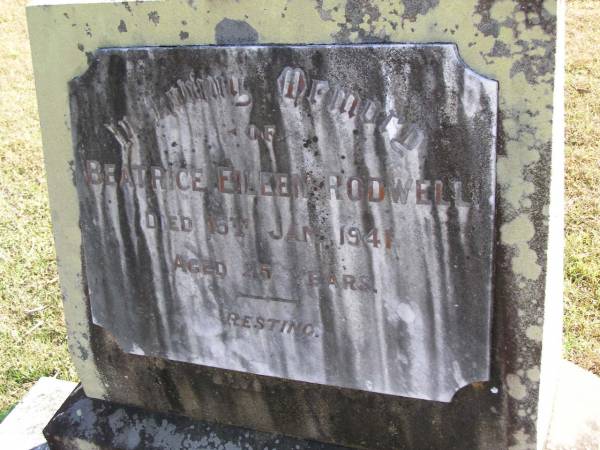 Beatrice Eileen Rodwell  | 15 Jan 1941, aged 25  | Woodhill cemetery (Veresdale), Beaudesert shire  |   | 