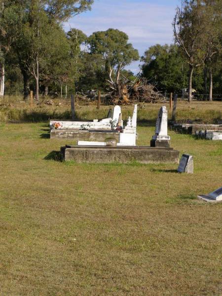 Woodhill cemetery (Veresdale), Beaudesert shire  |   | 