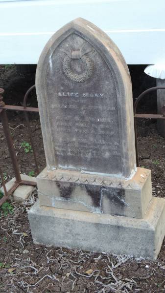 Alice Mary (PERRY)  | daughter of G.K.R. PERRY  | b: 8 Dec 1881  | d: 3 Feb 1886  |   | Yandilla All Saints Anglican Church with Cemetery  |   | 