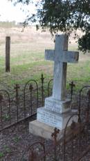 
William Ernest Devine PIERCE
d: 20 Feb 1915 aged 31
son of William and Lucy PIERCE

Yandilla All Saints Anglican Church with Cemetery

