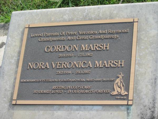 Gordon MARSH  | b: 20 Sep 1910  | d: 17 May 1962  |   | Nora Veronica MARSH  | b: 23 Feb 1914  | d: 23 Mar 2007  |   | Peter MARSH  | d: 26 Oct 1987  | son of Gordon and Nora  |   | Yandina Cemetery  |   | 