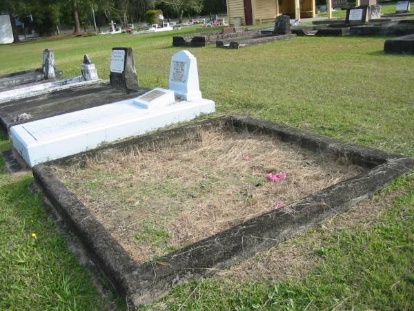   | Yandina Cemetery  |   | 