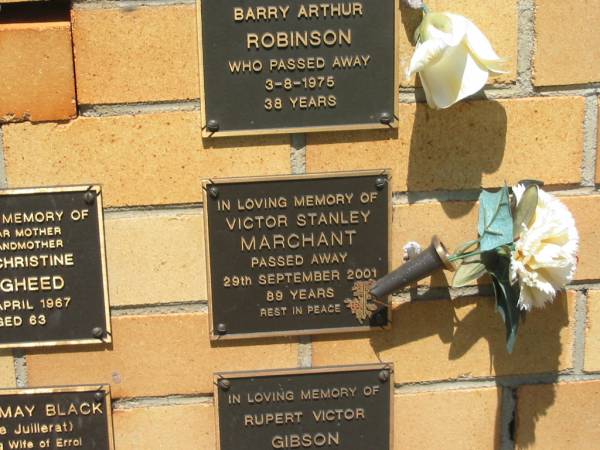 Victor Stanley MARCHANT,  | died 29 Sept 2001 aged 89 years;  | Yarraman cemetery, Toowoomba Regional Council  | 