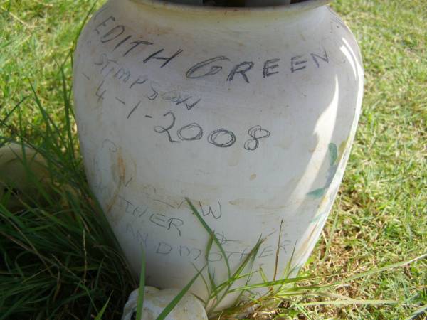 Beryl Edith GREEN (nee STIMPSON),  | 8-11-1930 - 4-1-2008,  | mother mother-in-law grandmother great-grandmother;  | Yarraman cemetery, Toowoomba Regional Council  | 