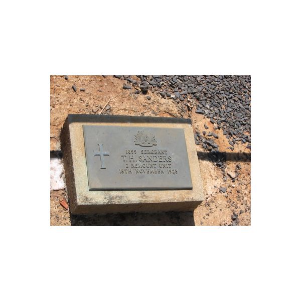 T H SANDERS  | 15 Nov 1923  |   | Drayton and Toowoomba Cemetery  | 