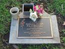 Edward Peter FILEWOOD
B: 15 Apr 1923
D: 9 Apr 2000
aged 76
Albany Creek Cemetery, Pine Rivers