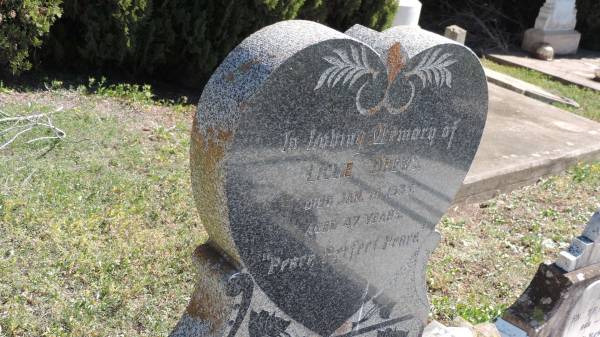 Auguste DREWS  | d: 8 Oct 1938 aged 84  |   | Carl DREWS  | d: 9 Sep 1939 aged 95  |   | Lillie DREWS  | d: 10 Jan 1935 aged 47  |   | Albert DREWS  | d: 31 Dec 1935 aged 42  |   | Aubigny St Johns Lutheran cemetery, Toowoomba Region  | 