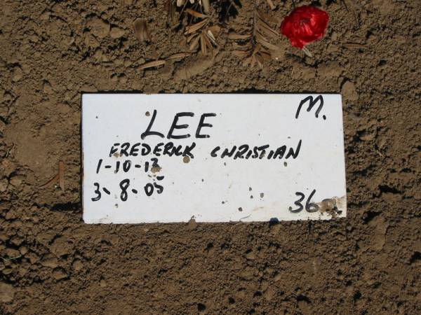 LEE, Frederick Christian,  | 1-10-13 - 3-8-05;  | Canungra Cemetery, Beaudesert Shire  | 
