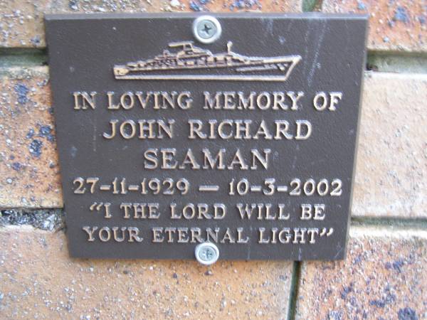 John Richard SEAMAN,  | 27-11-1929 - 10-3-2002;  | Coochiemudlo Island Pine Ridge Chapel collumbarium, Redland Shire  |