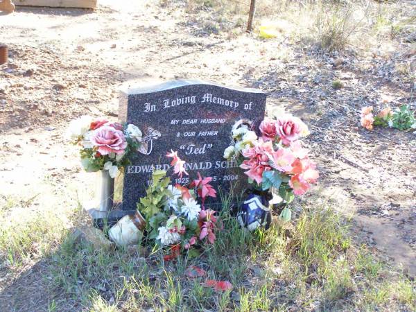 (Ted) Edward Ronald SCHMIDT, husband father,  | 16-10-1925 - 1-5-2004;  | Fernvale General Cemetery, Esk Shire  | 