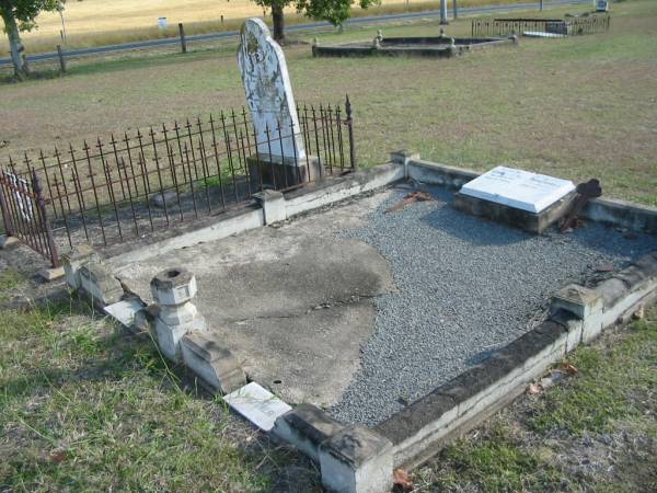 George VERRALL  | d: 31 Jan 1937, aged 87  | Rose VERRALL  | d: 30 Aug 1952, aged 90  |   | Harrisville Cemetery - Scenic Rim Regional Council  |   | 