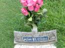 Allan N. WAGER,
born 9 Apr 1942 died 28 June 2002;
Maclean cemetery, Beaudesert Shire