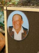 Ross (Jack) FROST,
28-11-1928 - 16-8-2002,
husband of Nancy,
father pop;
Mooloolah cemetery, City of Caloundra