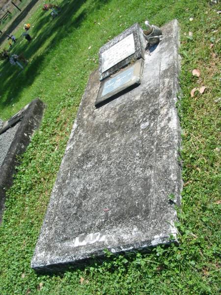 Kathleen TAYLOR,  | wife mother,  | died 9-10-63 aged 71 years;  | Alfred J. TAYLOR,  | father,  | died 26 Feb 1979 aged 93 years;  | Val;  | Moore-Linville general cemetery, Esk Shire  | 