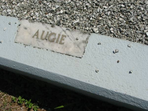 August MISCHKE  | 1 May 1969, aged 69  | (Augie)  | Mount Beppo Apostolic Church Cemetery  | 