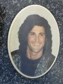 Warren Lee HIGGS,
19-7-1966 - 25-2-1995,
son stepson brother grandson uncle;
Craig John HIGGS,
19-4-1964 - 8-12-1999,
son stepson brother husband grandson,
father of Jai, Sara, Abby, Hana & Jess;
Pimpama Uniting cemetery, Gold Coast