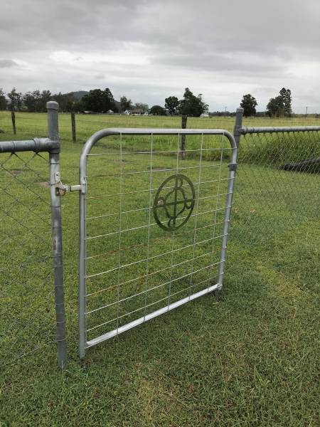 Tarampa Apostolic Church Pioneer Cemetery  |   | 