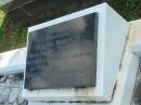 SHEEHAN (OSIODHACHAIN);
Edward David,
8-08-1900 - 14-09-1951;
Margaret Isabel nee TRACEY,
10-09-1907 - 24-06-1994;
Francis Edward,
12-03-1929 - 20-03-1987;
Woodford Cemetery, Caboolture