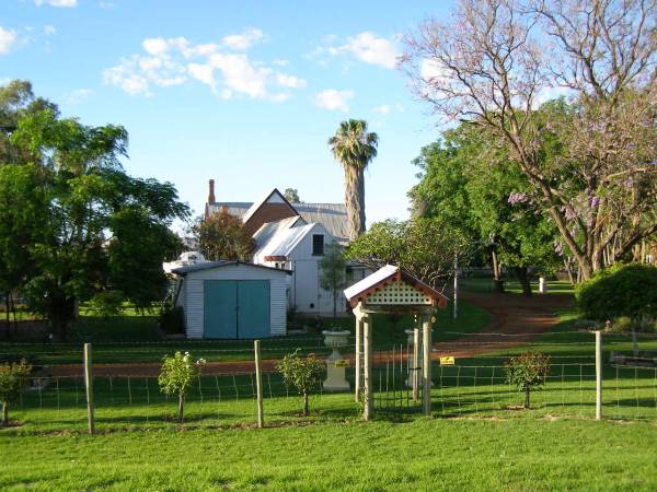 Gardens at the historic Riverside Motel,  | formerly Telegraph Hotel,  | Bourke, New South Wales  | 