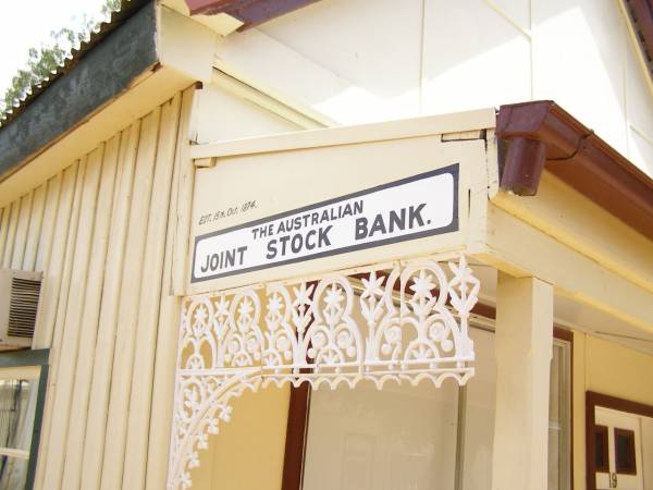 The historic Riverside Motel,  | formerly the Telegraph Hotel,  | Bourke, New South Wales  | 