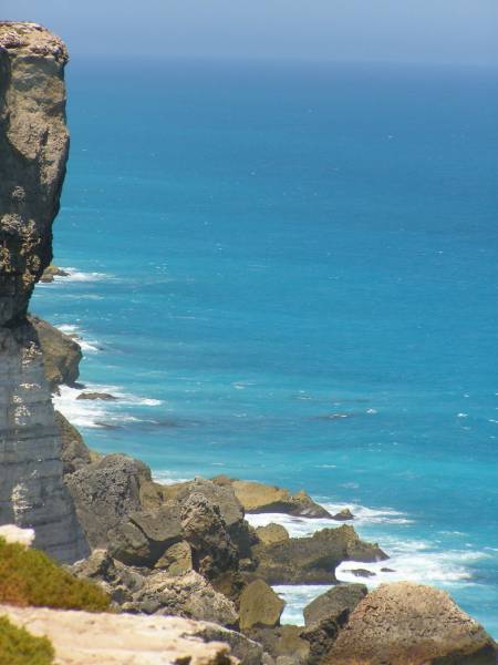 More cliffs of the Great Australian Bight,  | Nullarbor Plain,  | Eyre Highway,  | South Australia  | 