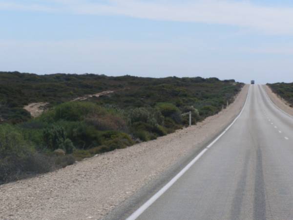 On the road again,  | Nullarbor Plain,  | Eyre Highway,  | South Australia  | 