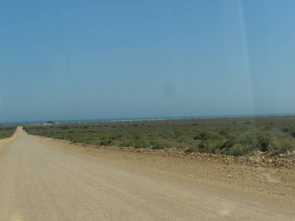 Road to the old Eucla Telegraph Station,  | Eucla willage,  | Nullarbor Plain,  | Eyre Highway,  | Western Australia  | 